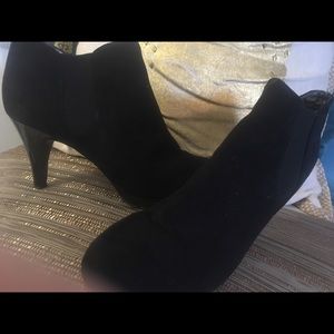Bandolino sexy black booties size 9